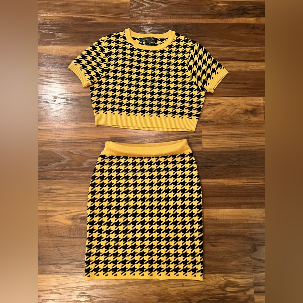 Black and yellow Houndstooth mini skirt and crop top set